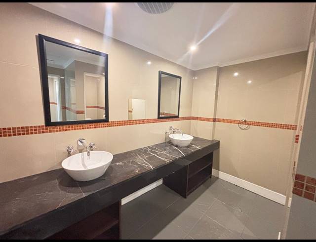 206M² RETAIL TO LET IN DURBANVILLE CENTRAL